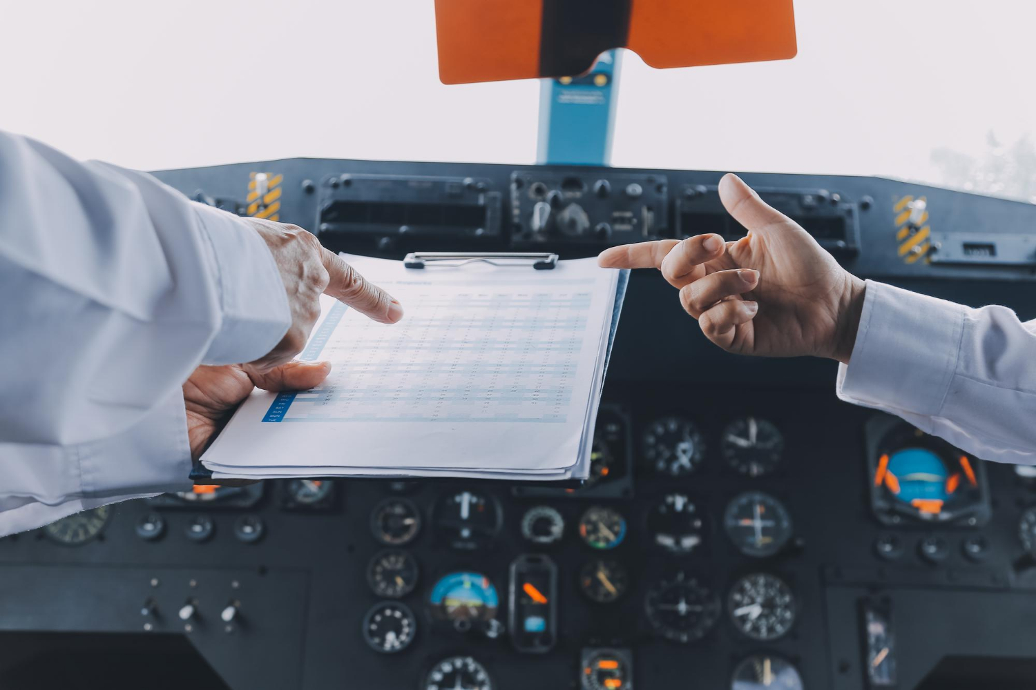 Requirements for Becoming a Pilot: From Private Pilot to Airline Captain